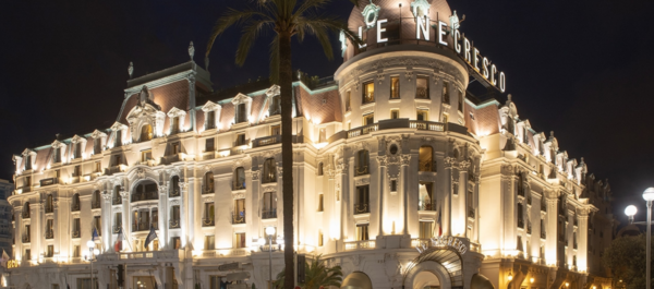 🏖️ Côte d’Azur – Hébergement + Activités + Transports – Image 2